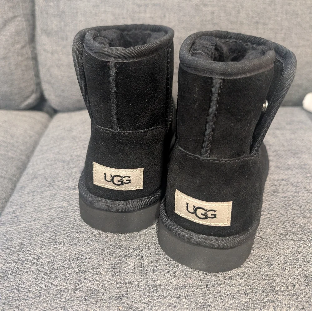 UGG Jona Boot - K